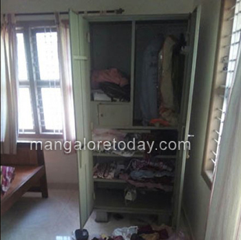 Close on the heels of the robbery in a house at Banglegudde Junction wherein thieves had robbed valuables after attacking a couple during the wee hours of Sunday